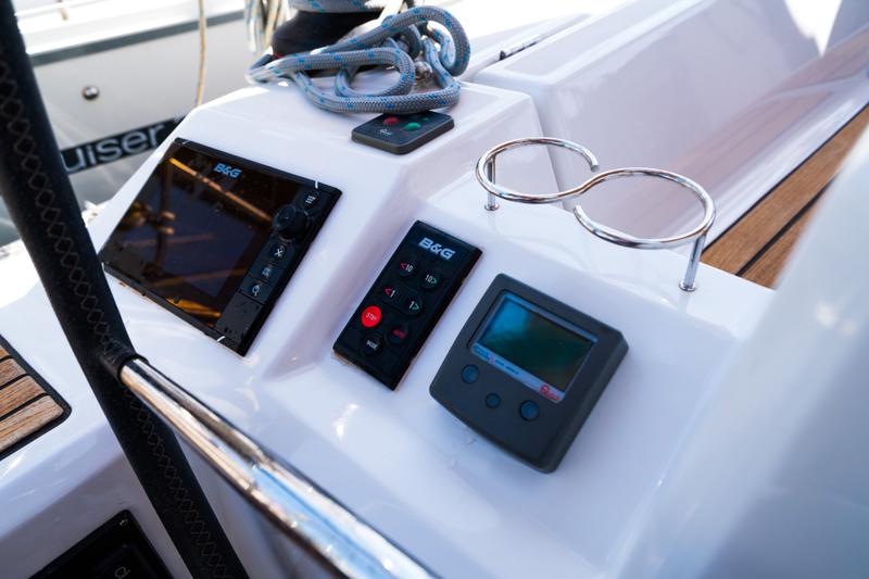 Book yachts online - sailboat - Oceanis 41.1 - White Pearl - rent