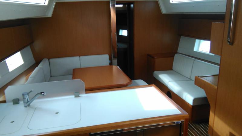 Book yachts online - sailboat - Bavaria C45 - Atokos - rent