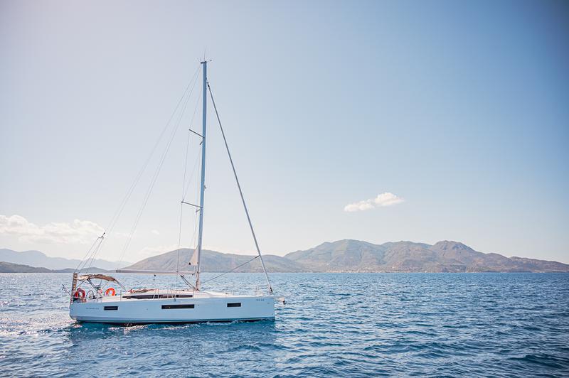 Book yachts online - sailboat - Sun Odyssey 410 - Irene - rent