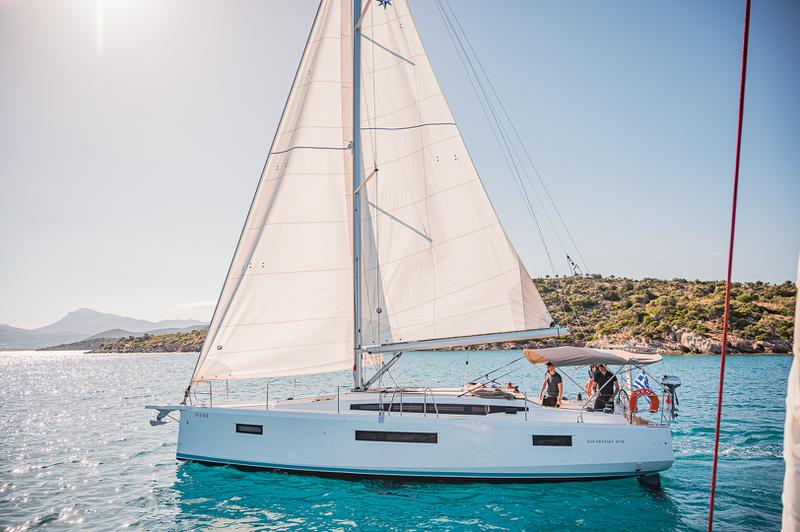 Book yachts online - sailboat - Sun Odyssey 410 - Irene - rent