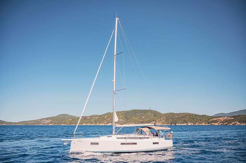 Book yachts online - sailboat - Sun Odyssey 410 - Irene - rent