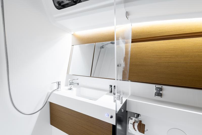 Book yachts online - sailboat - Sun Odyssey 410 - Irene - rent