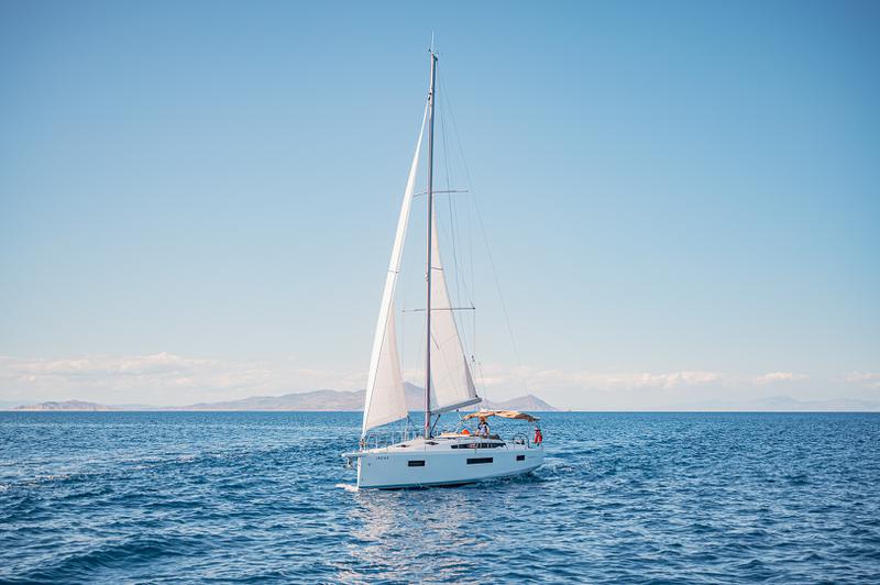 Book yachts online - sailboat - Sun Odyssey 410 - Irene - rent