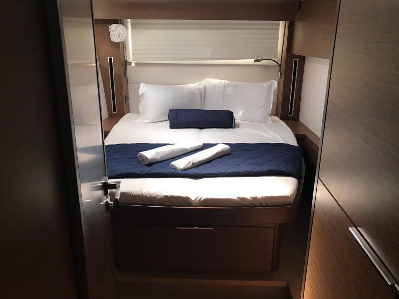 Book yachts online - catamaran - Lagoon 50 - Thor - rent