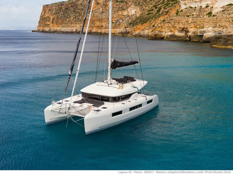 Book yachts online - catamaran - Lagoon 50 - Thor - rent