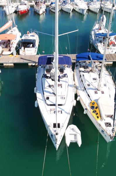 Book yachts online - sailboat - Bavaria C45 Holliday - Barbara I - rent