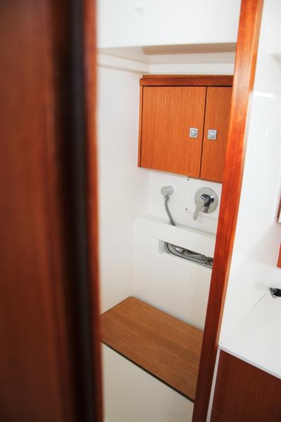 Book yachts online - sailboat - Bavaria C45 Holliday - Barbara I - rent