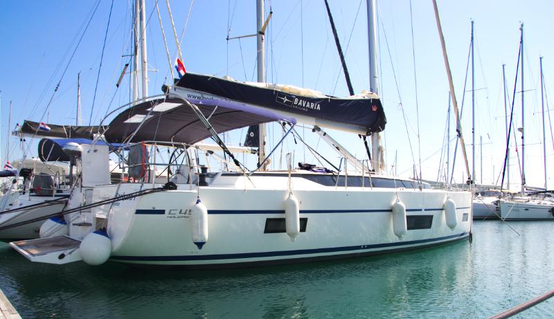 Book yachts online - sailboat - Bavaria C45 Holliday - Barbara I - rent