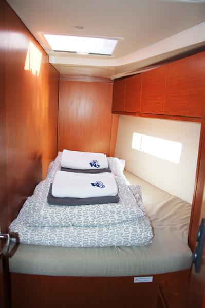 Book yachts online - sailboat - Bavaria C45 Holliday - Barbara I - rent