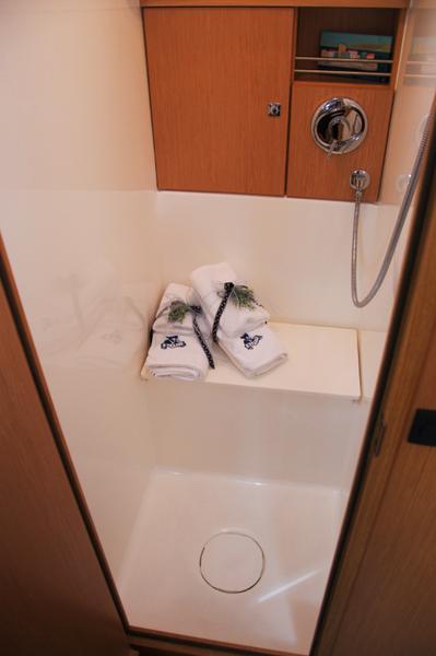 Book yachts online - sailboat - Bavaria Cruiser 51 - Margot One (Air Condition) - rent