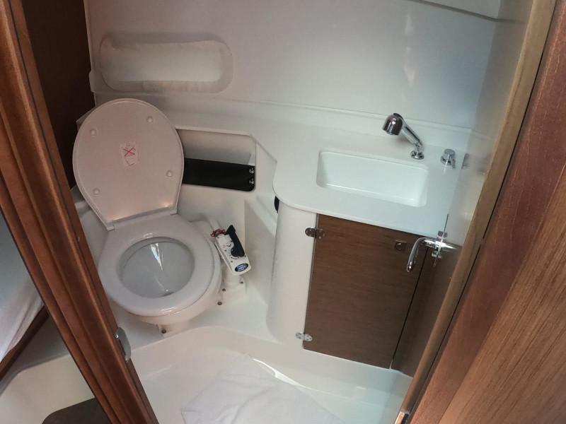 Book yachts online - motorboat - Antares 9 OB - Queen Korina 268730 SL - rent