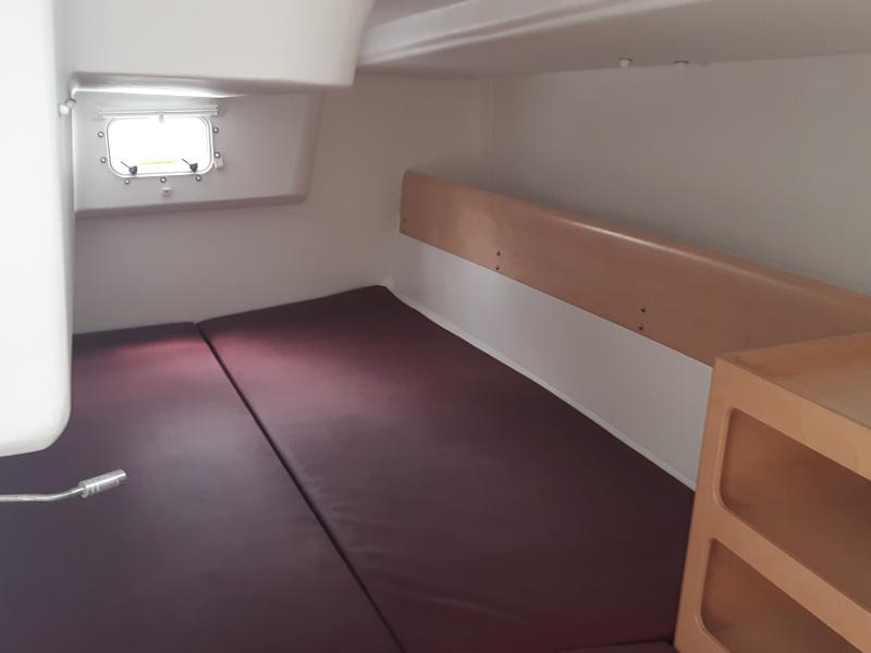 Book yachts online - sailboat - Pogo 12.5 - Purple Rain  - rent