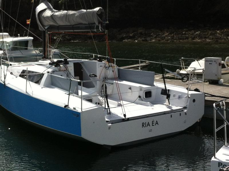 Book yachts online - sailboat - Pogo 30 - RIA ÉA  - rent