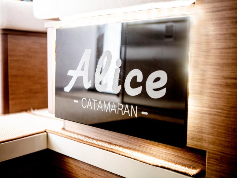 Book yachts online - catamaran - Lagoon 46 - ALICE - rent