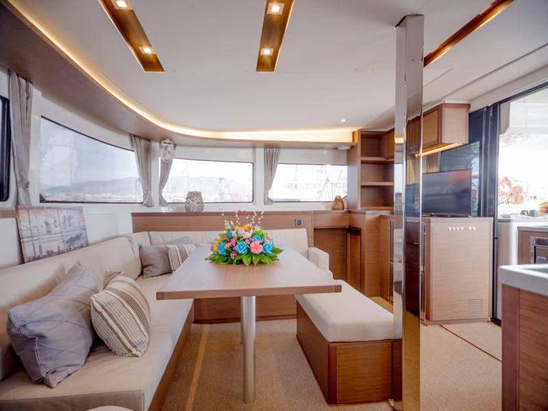 Book yachts online - catamaran - Lagoon 46 - ALICE - rent