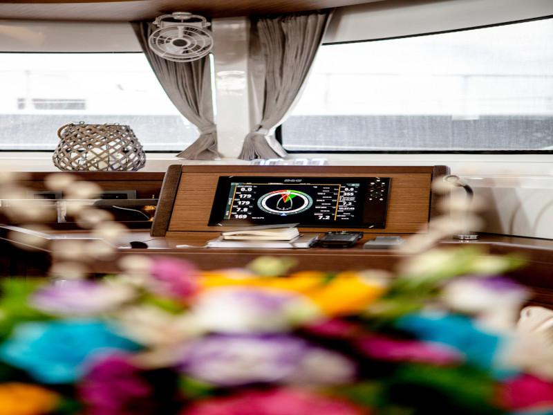 Book yachts online - catamaran - Lagoon 46 - ALICE - rent