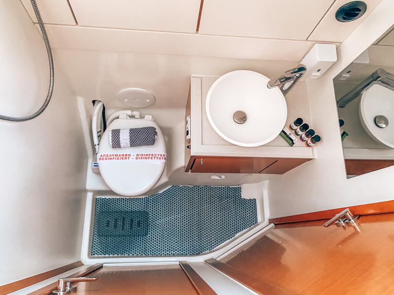 Book yachts online - sailboat - Jeanneau 54 ( A/C ,GENERATOR,INVENTER ) - Sea Force ( A/C - Generator-inverter ) - rent