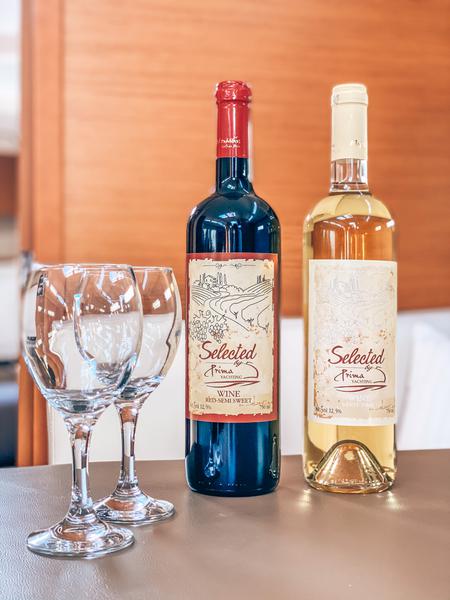 Book yachts online - sailboat - Sun Odyssey 410 ( INVENTER ) - Aquaholic ( inverter-solar panels ) - rent