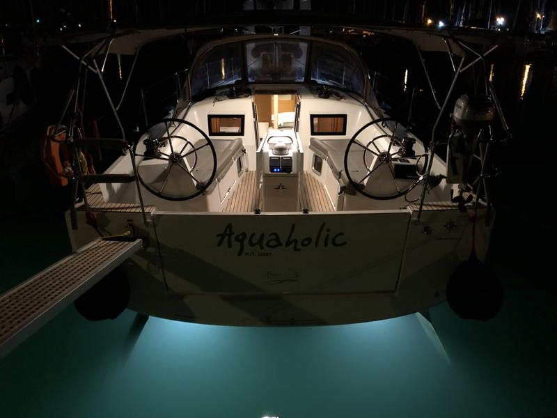 Book yachts online - sailboat - Sun Odyssey 410 ( INVENTER ) - Aquaholic ( inverter-solar panels ) - rent