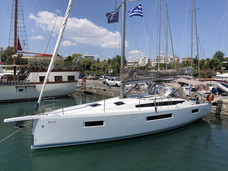 Book yachts online - sailboat - Sun Odyssey 410 ( INVENTER ) - Aquaholic ( inverter-solar panels ) - rent