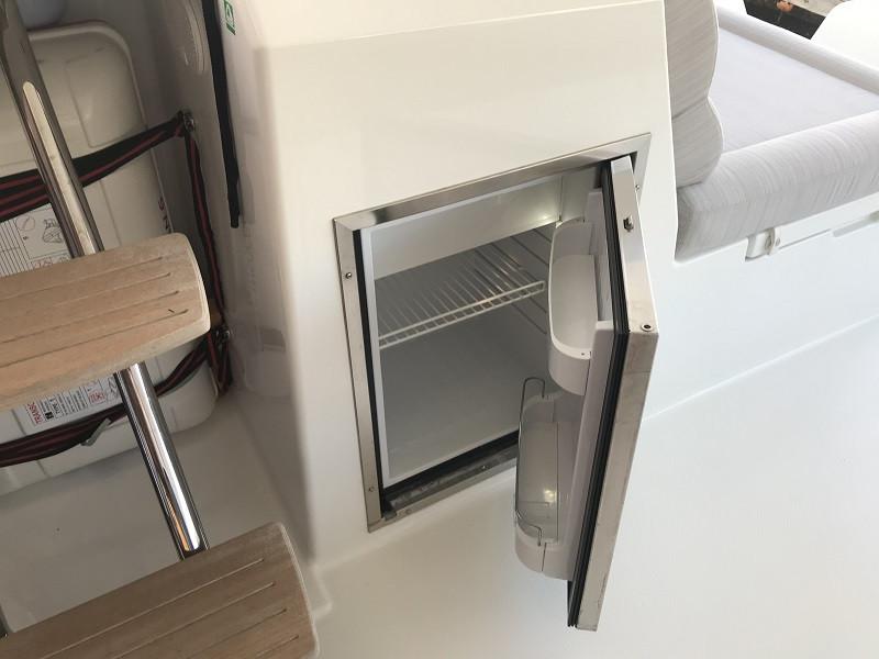 Book yachts online - catamaran - Astréa 42 - Bonita - rent