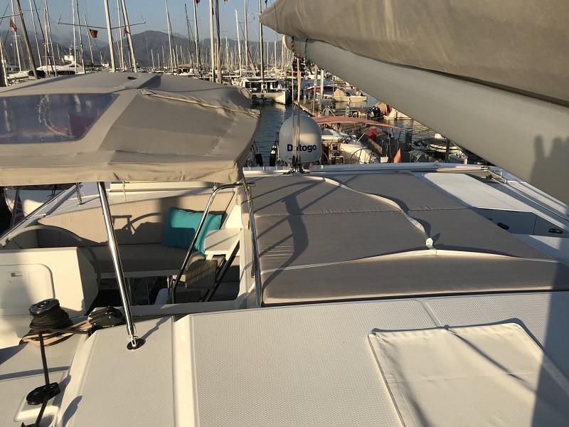 Book yachts online - catamaran - Astréa 42 - Bonita - rent