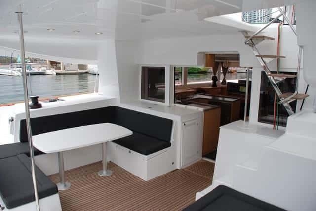 Book yachts online - catamaran - Lagoon 450 F - ONENO - rent