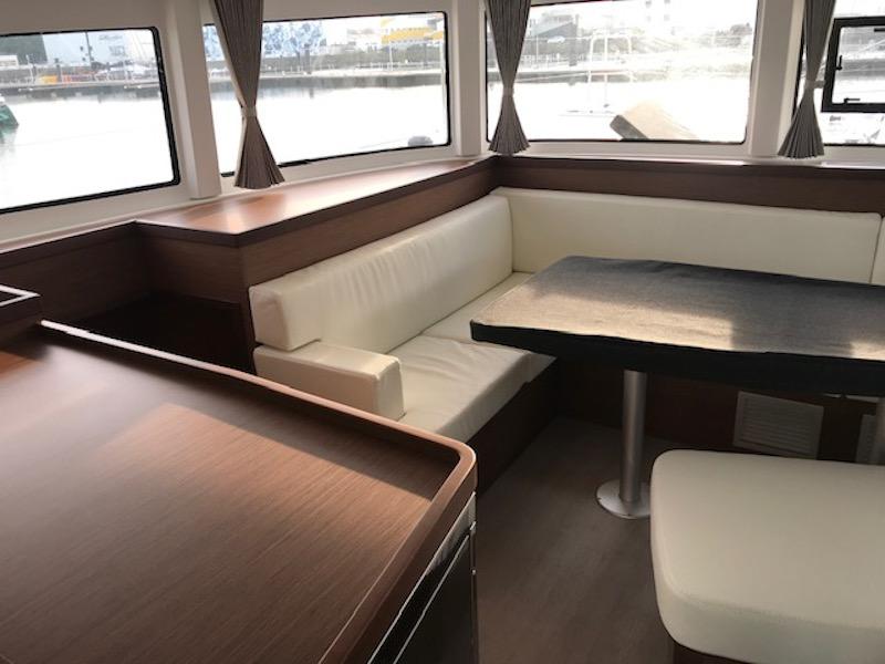 Book yachts online - catamaran - Lagoon 42 - MARTINA TWO - rent