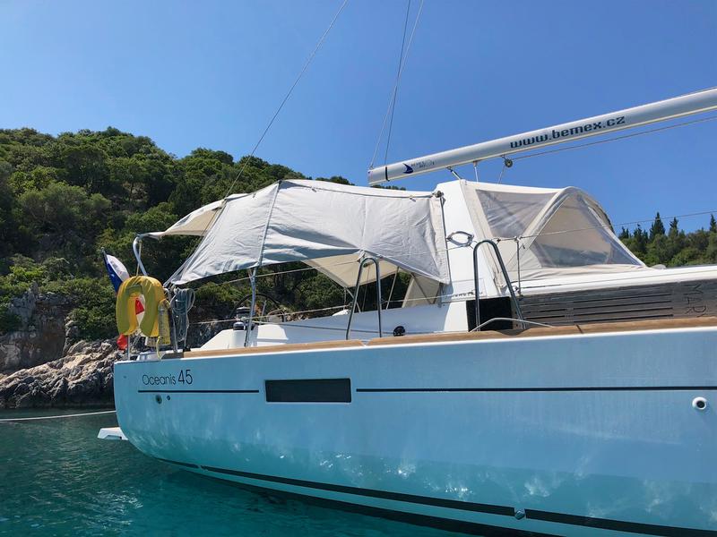 Book yachts online - sailboat - Oceanis 45 - HACHE - rent
