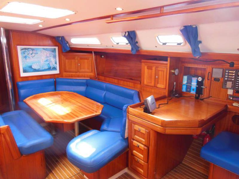 Book yachts online - sailboat - Dufour 45 - Genea - rent