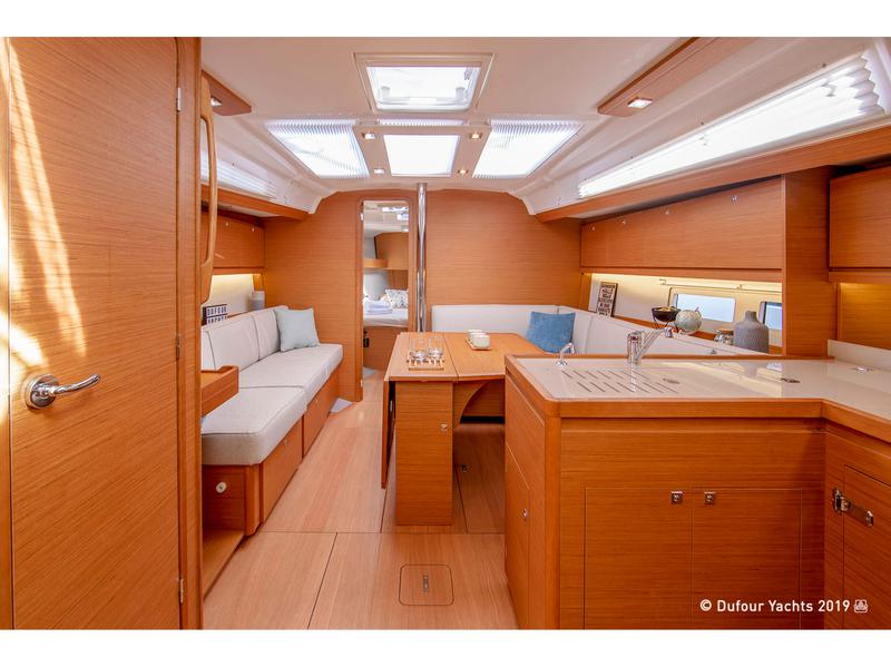 Book yachts online - sailboat - Dufour 390 Grand Large - Maestro  - rent