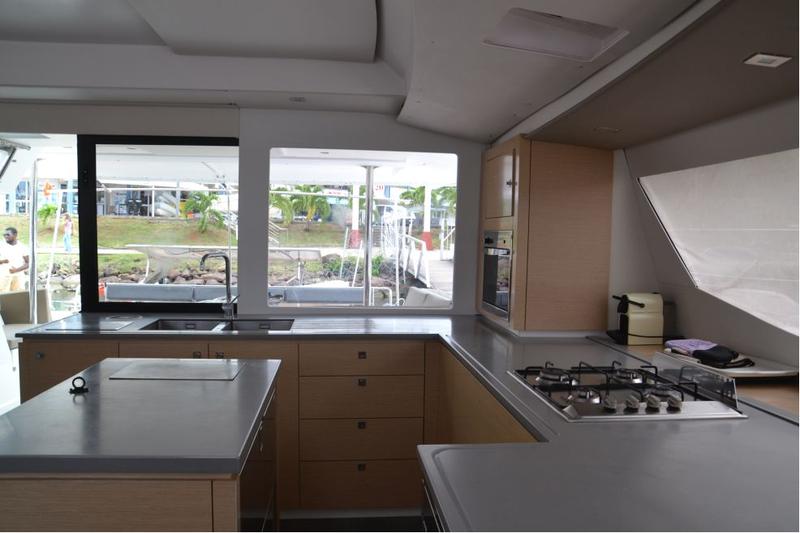 Book yachts online - catamaran - Saba 50 - FREGATE DB - rent