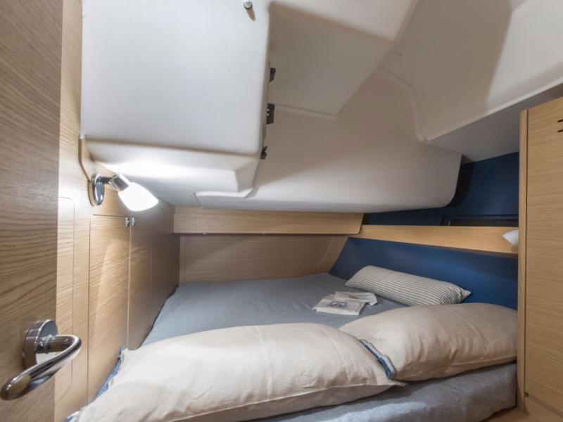 Book yachts online - sailboat - Dufour 460 Grand Large - BACH_DB - rent