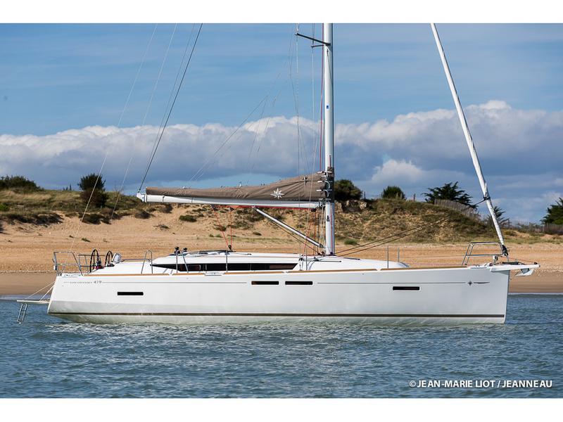 Book yachts online - sailboat - Sun Odyssey 419 - Comanegra - rent