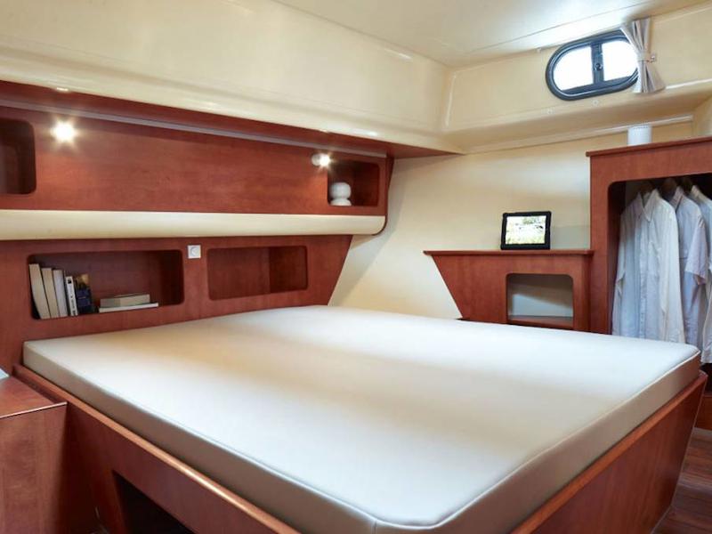 Book yachts online - motorboat - Estivale Sixto - KÓCSAG HU - rent