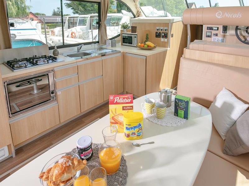 Book yachts online - motorboat - Sixto Fly C - LUTZELBOURG FR - rent