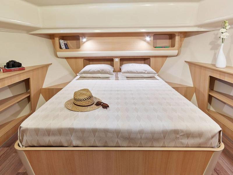 Book yachts online - motorboat - Estivale Sixto Green - SAND FR - rent