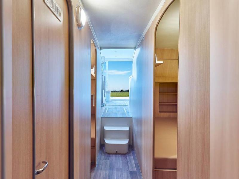 Book yachts online - motorboat - Estivale Sixto Green - SAND FR - rent