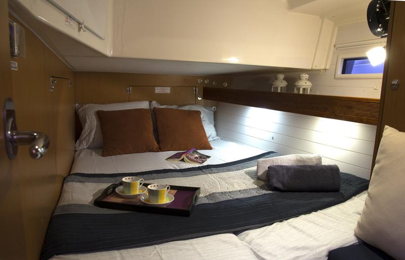 Book yachts online - sailboat - Bavaria Cruiser 45 - Sea Melody  - rent