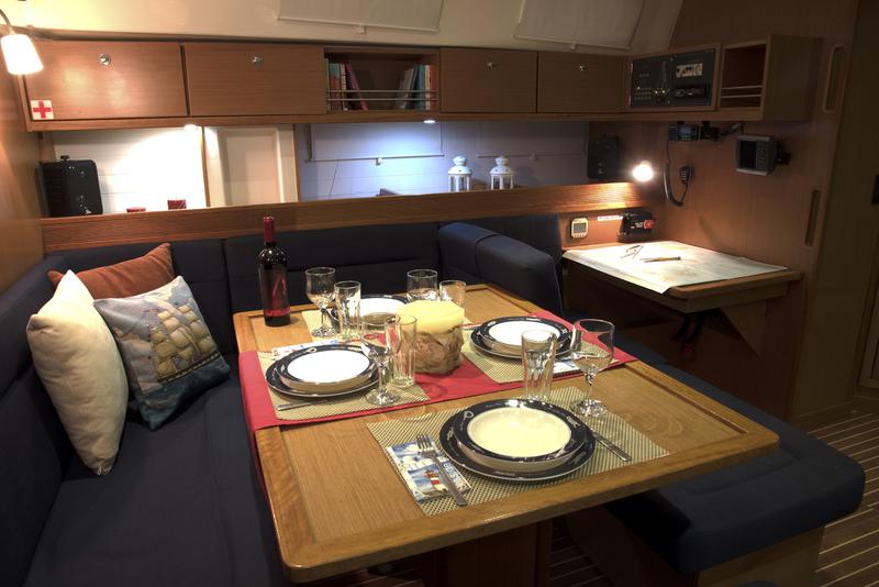 Book yachts online - sailboat - Bavaria Cruiser 45 - Sea Melody  - rent