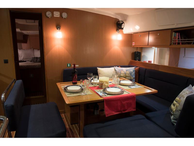 Book yachts online - sailboat - Bavaria Cruiser 45 - Sea Melody  - rent