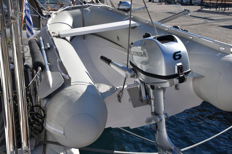 Book yachts online - catamaran - Lagoon 42 (AC, Gen, Watermaker) - ANTEL AC,Gen,W.maker - rent