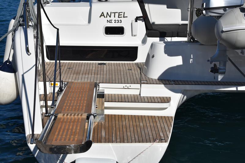 Book yachts online - catamaran - Lagoon 42 (AC, Gen, Watermaker) - ANTEL AC,Gen,W.maker - rent