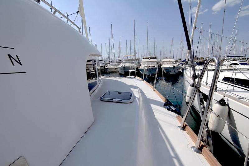 Book yachts online - catamaran - Lagoon 380 - Semele - rent