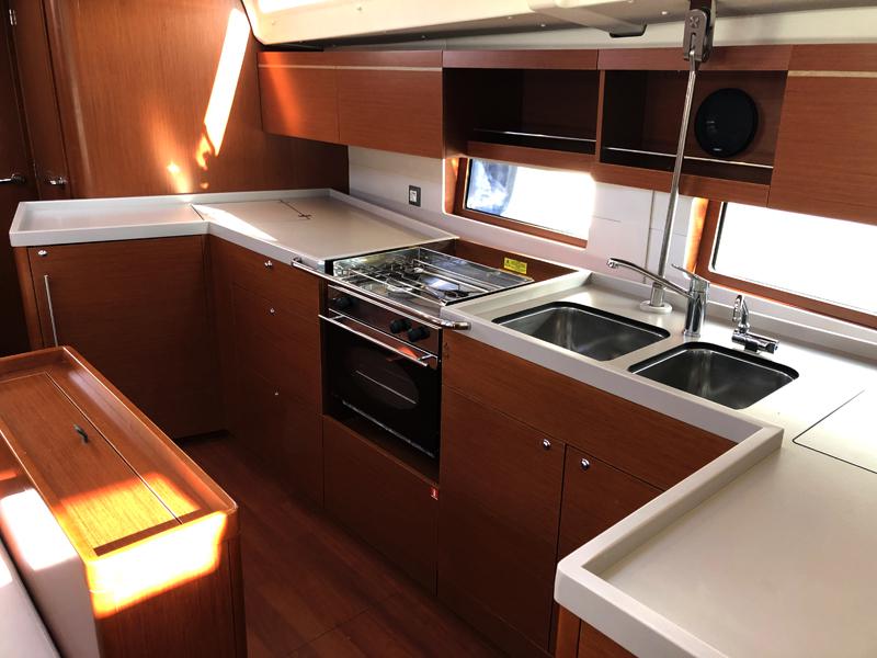 Book yachts online - sailboat - Oceanis 46.1 - Sia - rent
