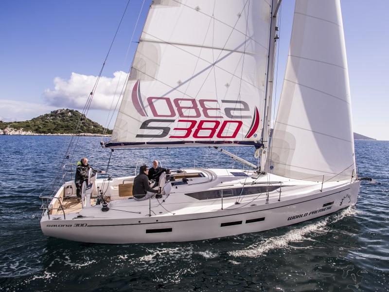 Book yachts online - sailboat - Salona 380 - Andrea - rent