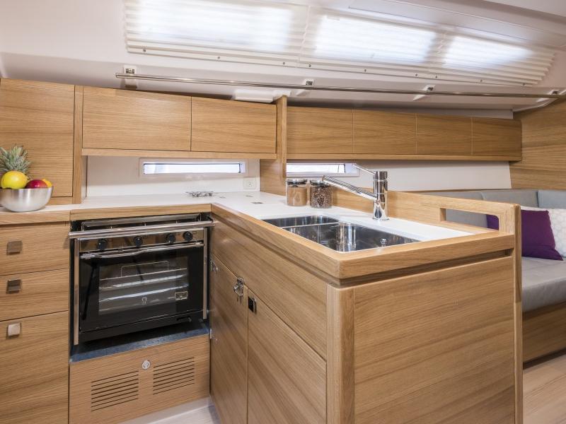 Book yachts online - sailboat - Salona 380 - Andrea - rent