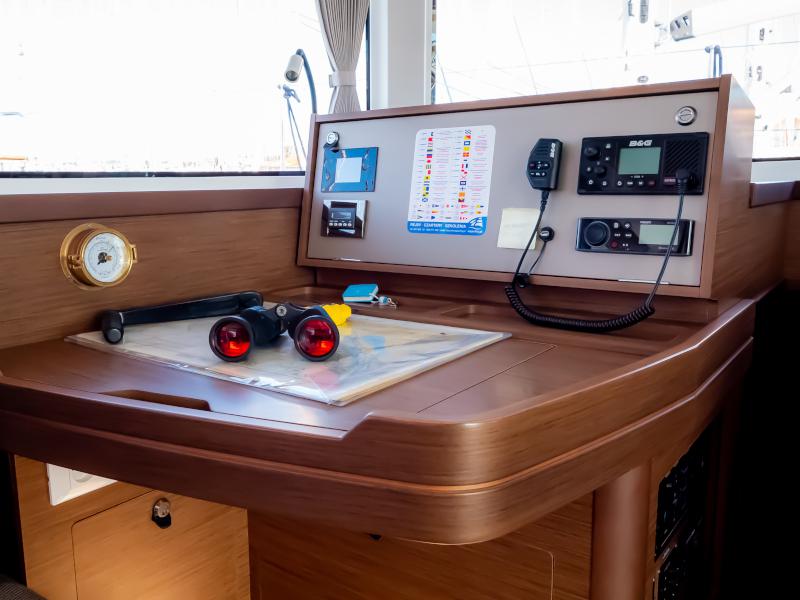 Book yachts online - catamaran - Lagoon 42 - That's Life - rent