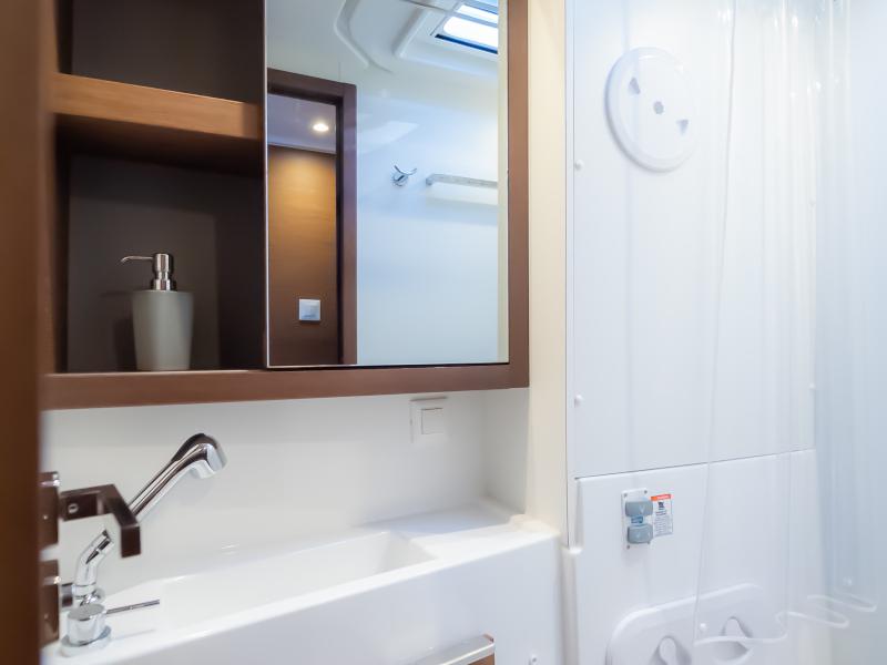 Book yachts online - catamaran - Lagoon 40 - Sail Away - rent