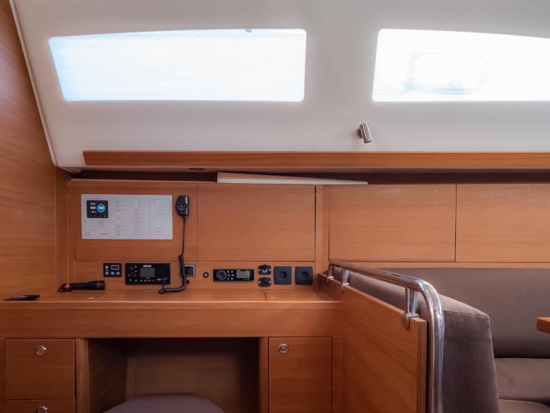 Book yachts online - sailboat - Elan Impression 45.1 - Josephine - rent